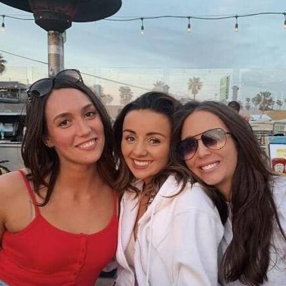 Meet your Posher, Vanessa - Picture 1 of 1